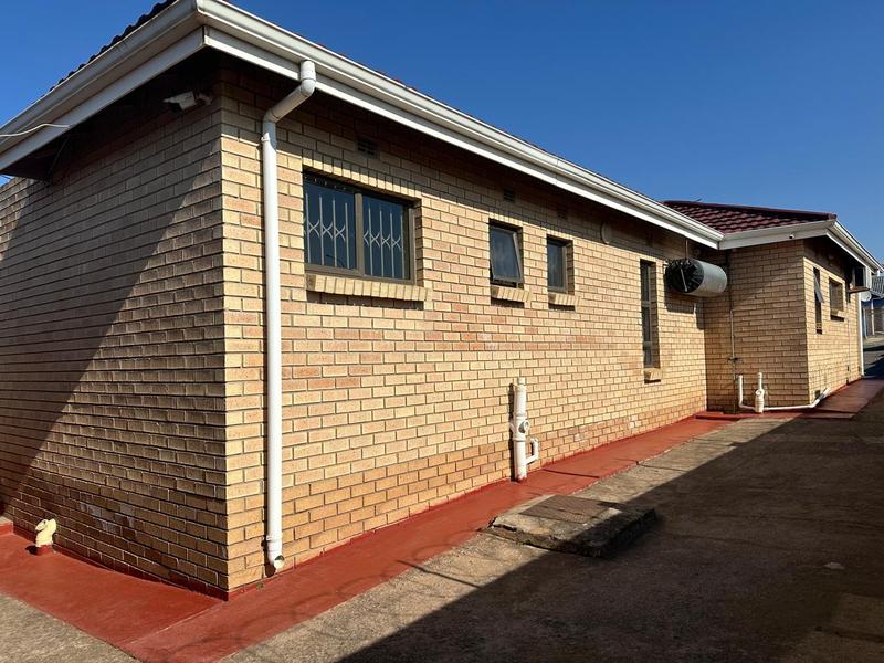 Commercial Property for Sale in Southernwood Eastern Cape